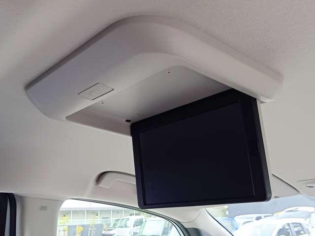 セレナ ハイウェイスターＶ　走行７２６キロ　日産神奈川新車店舗展示車　禁煙車　後席モニター　セレナ純正カーナビ　アラウンドビューモニター　ＥＴＣ２．０　後方撮影用カメラ付きドラレコ　メーカー新車保証継承　『年末年始のご案内　１２月２７日から新年３日まで休業いたします』（7枚目）