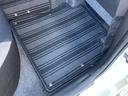 運転席後ろフロアカーペット