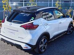 �������ǥ����顼�Ǽ�갷�äƤ���ޤ������饹�ϥ����ƥ��󥰢����ܹ�����Ƥ��ޤ��������������κݡ������ƥ��󥰤κƻܹ��򾵤äƤ���ޤ��������ڤˤ����̤��������� 3