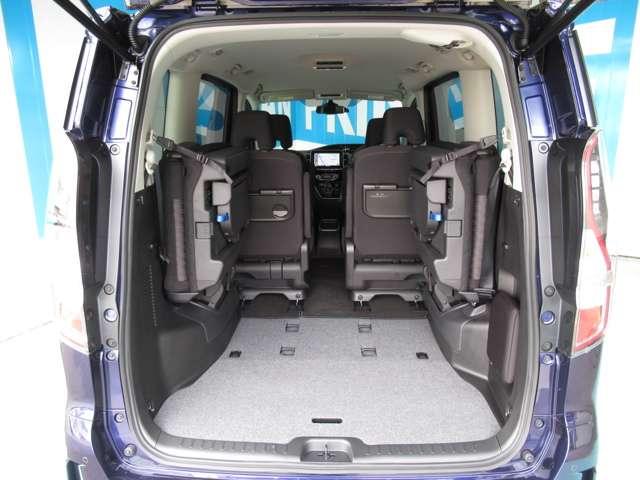 e-パワー ハイウェイスターV 【当社展示試乗車でした 新車保証、継承致します】 プロパイロット搭載 衝突被害軽減ブレーキ 踏み間違い衝突防止アシスト アラウンドビューモニター ブルーレイ再生カーナビ ETC2.0 ドラレコ(14枚目)