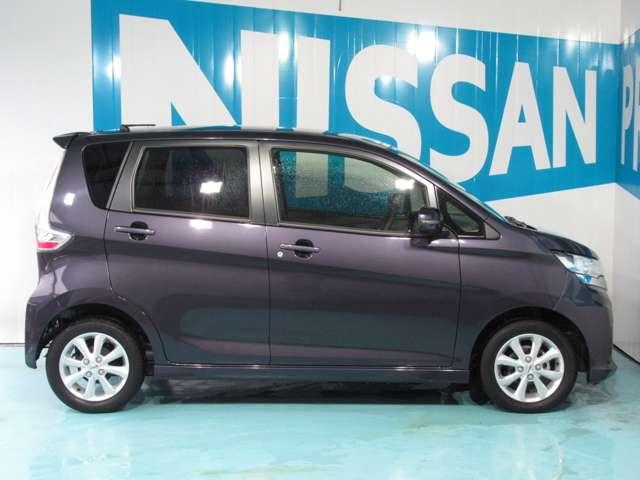 ハイウェイスター X 【走行966キロ ワンオーナー車 車検 令和3年7月 新車保証、継承致します】 衝突被害軽減ブレーキ 踏み間違い衝突防止アシスト 車線逸脱警報 アラウンドビューモニター DVD再生カーナビ(16枚目)