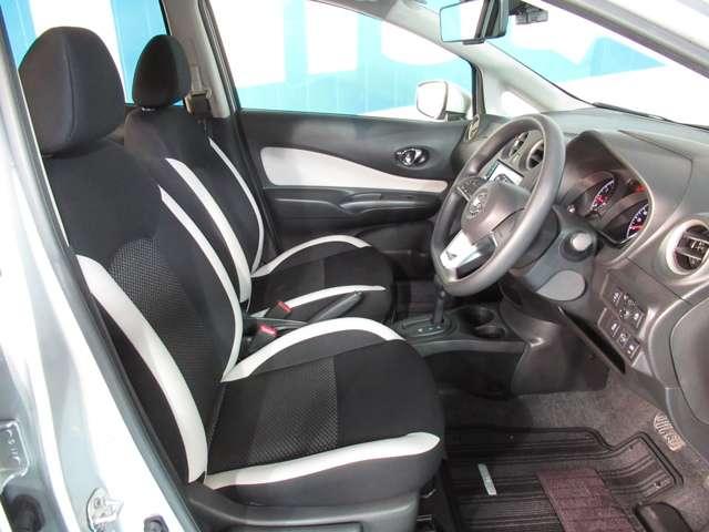 X 【走行9,269キロ 当社社用車でした 新車保証継承】 衝突被害軽減ブレーキ 踏み間違い衝突防止アシスト スマートミラー アラウンドビューモニター DVD再生カーナビ ETC2.0 ドラレコ(11枚目)