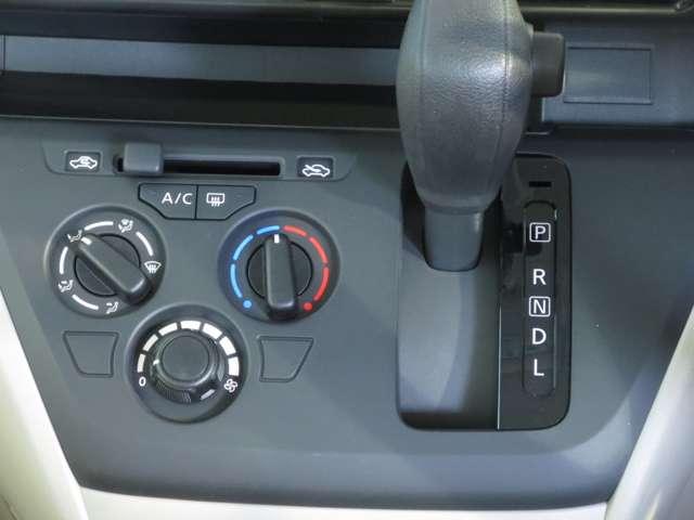 S 【車検 令和5年8月 ワンオーナー車走行525キロ 納車整備後、新車保証継承】 衝突被害軽減ブレーキ 踏み間違い衝突防止アシスト 車線逸脱警報 前後ソナー ☆気になる点、何でもご相談ください。(6枚目)