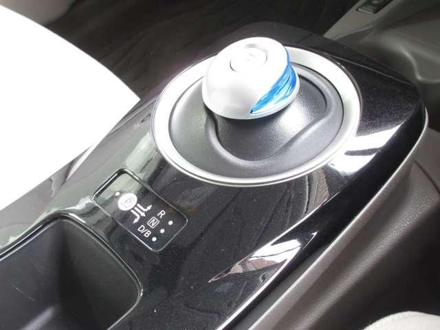 X サンクスエディション(30kwh) 30kWh X サンクス エディション 11セグ・コネクトナビ・ETC・ドラレコ(4枚目)