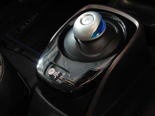 e-パワー メダリスト 1.2 e-POWER メダリスト エマブレ・踏み間違アシスト・アラビュー(4枚目)