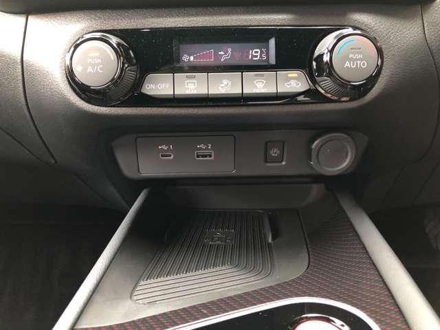 オーラ １．２　ＮＩＳＭＯ　メーカーナビＢＯＳＥサウンドアラビュー　エマージェンシブレーキ　アラウンドビューカメラ　スマートキー＆プッシュスタート　ワンオーナー　禁煙　ＥＴＣ　ドラレコ　車線逸脱　記録簿　ワンセグ　Ｂカメラ　運転席エアバッグ　ＡＢＳ　ナビＴＶ（9枚目）
