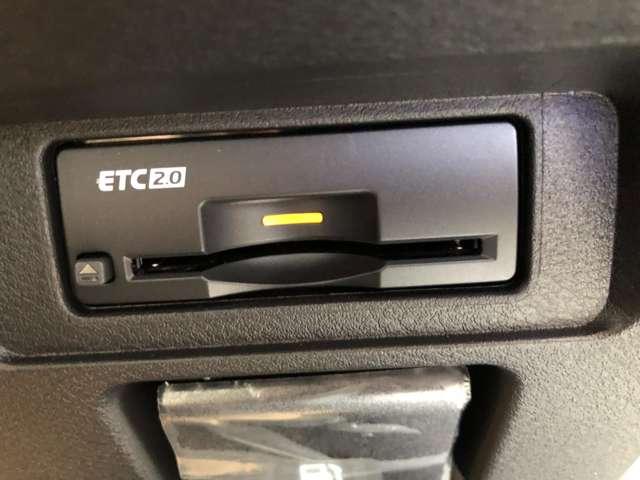 オーラ １．２　ＮＩＳＭＯ　メーカーナビＢＯＳＥサウンドアラビュー　エマージェンシブレーキ　アラウンドビューカメラ　スマートキー＆プッシュスタート　ワンオーナー　禁煙　ＥＴＣ　ドラレコ　車線逸脱　記録簿　ワンセグ　Ｂカメラ　運転席エアバッグ　ＡＢＳ　ナビＴＶ（12枚目）