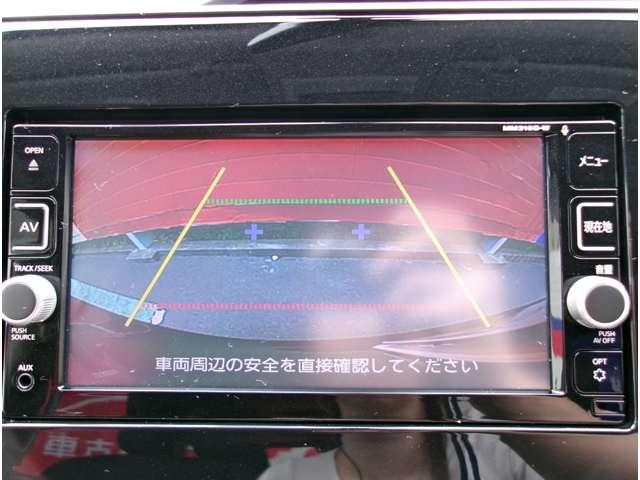 セレナ Ｘ　ワンオ－ナ－車　スマートキー＆プッシュスタート　パワーウインドウ　バックビューモニター　ドライブレコーダー　記録簿　フルセグ　純正メモリーナビ　ＡＢＳ　エアコン　エアバッグ　ハロゲンライト（7枚目）