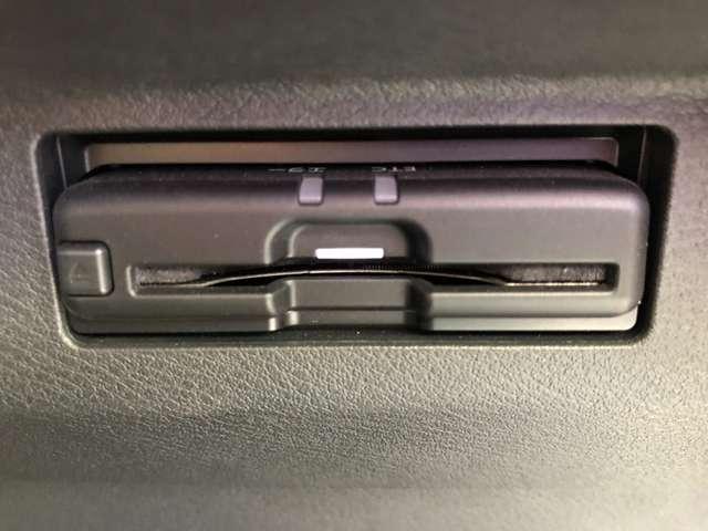 キックス １．２　Ｘ　（ｅ－ＰＯＷＥＲ）　純正Ｍナビ　アラウンドＭ　衝突軽減Ｂ　ＡＡＣ　スマートキー・プッシュスタート　ワンオーナー車　追従クルーズ　ＬＥＤヘッドライト　レーンキープアシスト　ドラレコ　ＥＴＣ　整備記録簿有　アルミ　サイドＳＲＳ　ワンセグＴＶ　ＴＶ（12枚目）