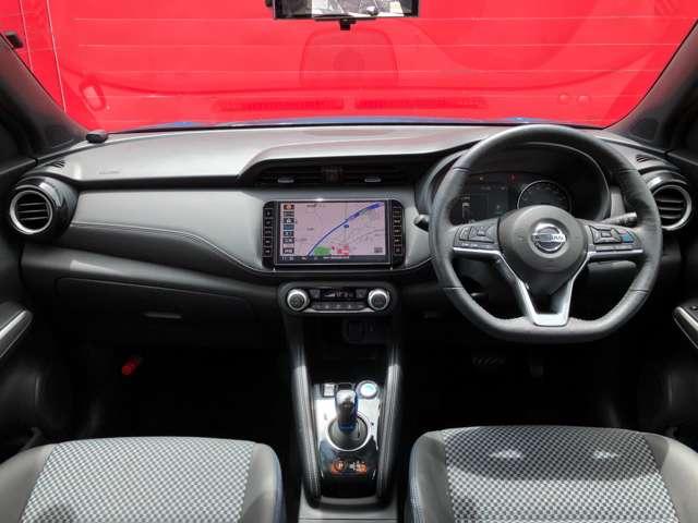 キックス Ｘ　１．２　Ｘ　（ｅ－ＰＯＷＥＲ）　純正メモリーナビ　アラウンドビューモニター　衝突軽減Ｂ　ＡＡＣ　ワンオーナー車　追従クルーズ　ＬＥＤヘッドライト　ドラレコ　ＥＴＣ　整備記録簿有　アルミ（4枚目）