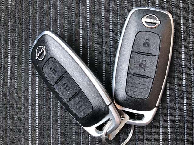 ノート Ｘ　アラウンドビューモニター　衝突軽減ブレーキ　ワンオ－ナ－車　ＬＥＤヘッドランプ　スマートキー　禁煙　ＥＴＣ２．０　　記録簿付き　ドライブレコーダー　社用車　純正メモリーナビ　スマートミラー（14枚目）