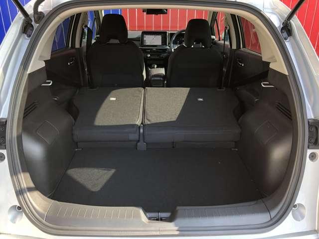 ノート Ｘ　アラウンドビューモニター　衝突軽減ブレーキ　ワンオ－ナ－車　ＬＥＤヘッドランプ　スマートキー　禁煙　ＥＴＣ２．０　　記録簿付き　ドライブレコーダー　社用車　純正メモリーナビ　スマートミラー（19枚目）