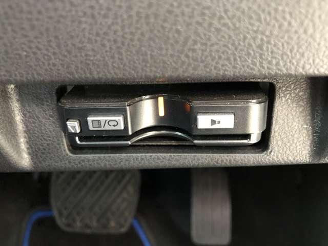 リーフ Ｓ　純正メモリーナビバックカメラＥＴＣ　バックビューモニター　ＬＥＤヘッド　ワンオーナー車　インテリジェントキー　ドラレコ　ＥＴＣ　メモリーナビ　オートエアコン　メンテナンスノート　パワーウインドウ　ワンセグ　ＡＢＳ　キーフリー　エアバッグ（10枚目）