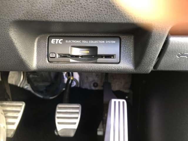 フェアレディＺ ベースグレード　３．７　メーカーナビ　バックモニター　スマ―トキー　ＥＴＣ　オートエアコン　ワンオーナー車　フルセグ　ドラレコ　ＴＶ　パワーウィンドウ　パワステ　アルミホイール　ＡＢＳ　エアバッグ　助手席エアバック（10枚目）