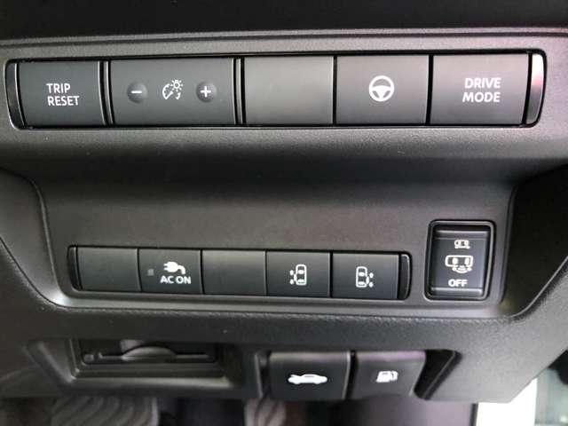 セレナ ｅ－４ＯＲＣＥ　ハイウェイスターＶ　プロパイロット　ＬＥＤヘッドライト　アラウンドモニター　フルオートエアコン　ＥＴＣ２．０　４ＷＤ　両側パワースライドドア　メーカーオプションナビ　踏み間違い衝突防止　衝突軽減ブレーキ　ドラレコ前後（9枚目）