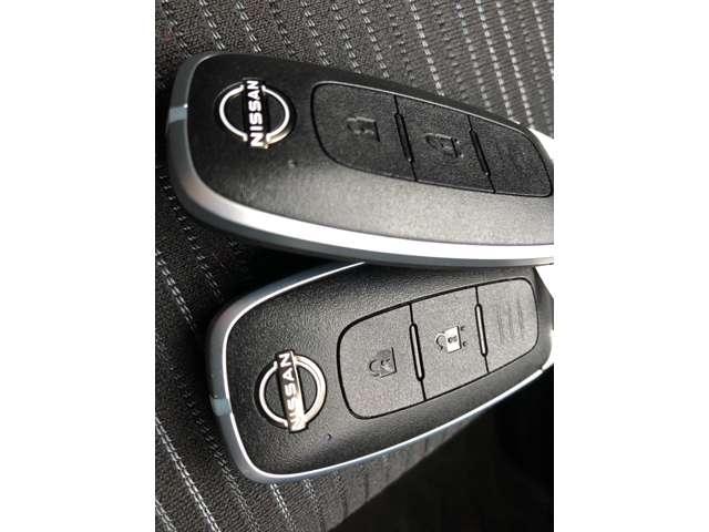 ノート １．２　Ｘ　純正メモリーナビバックモニタードライブレ　リアカメラ　衝突被害軽減ブレ－キ　ＥＴＣ付　禁煙車　ＬＥＤヘッドライト　インテリジェントキー　ワンオーナー　ドラレコ　整備記録簿　ワンセグＴＶ　ＴＶナビ　サイドカーテンエアバック　メモリーナビ　ＡＢＳ（16枚目）