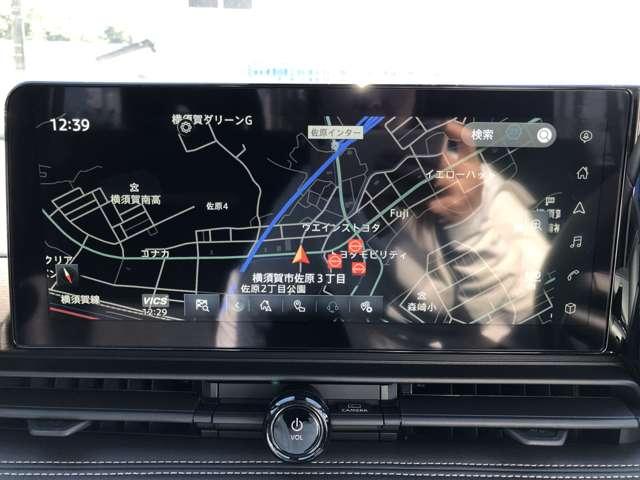 セレナ ハイウェイスターＶ　２．０　ハイウェイスターＶ　ＡＷＩＮエアロ　メーカーナビアラウンドビュー　オートエアコン　スマートキー　エマブレ　全周囲カメラ　アルミホイール　ＡＢＳ　ＥＴＣ　パワーウィンドウ　パワーステアリング（6枚目）