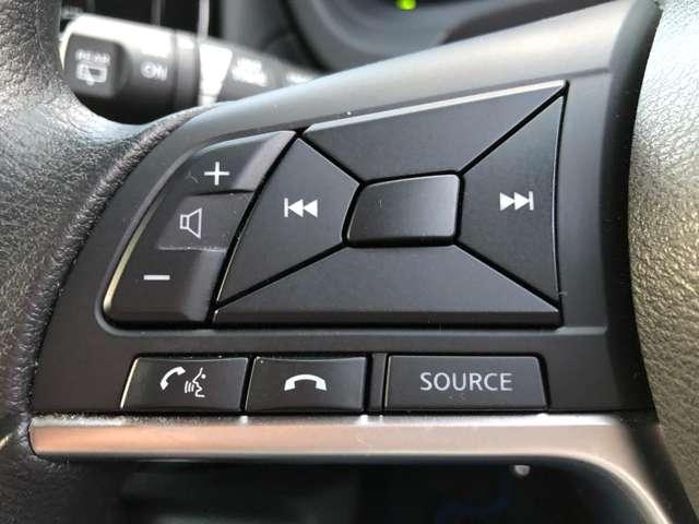 ノート ｅ－パワー　Ｘ　記録簿付　運転席助手席エアバック　オートエアコン　ワンオーナー　純正メモリーナビ　ＡＷ　運転席エアバッグ　キーレスエントリー　ＬＥＤヘッド　ドラレコ　ＥＴＣ車載器　パワーウィンドウ　パワステ（10枚目）