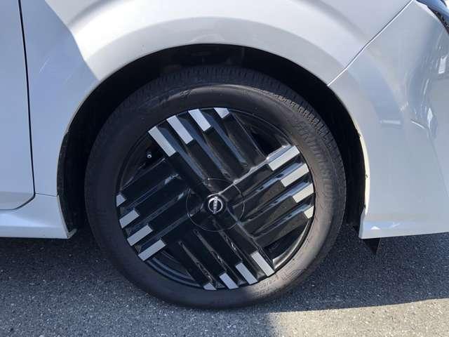オーラ Ｇ　ＦＯＵＲ　１．２　Ｇ　ＦＯＵＲ　４ＷＤ　メーカーナビ　アラウンドビューモニター　ワンオーナー車　エマブレ　全周囲　記録簿　アダプティブクルーズ　オートエアコン　スマートキー　ＬＥＤライト　アルミホイール　４ＷＤ（18枚目）