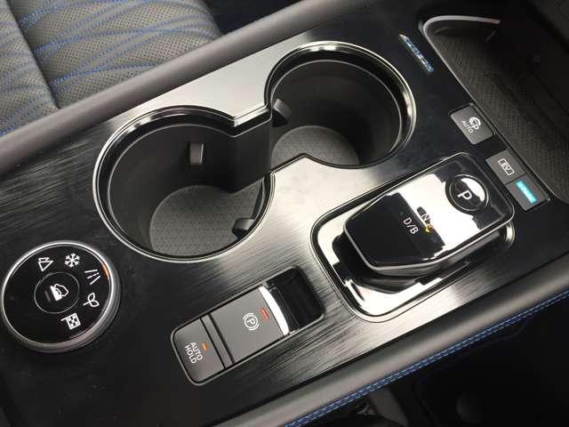 エクストレイル オーテック　アドバンスドパッケージ　ｅ－４ＯＲＣＥ　１．５　ＡＵＴＥＣＨ　アドバンスト　パッケージ　　　　　　　　　　　　　　　　　　　ｅ－４ＯＲＣＥ　４ＷＤ　メーカーナビアラウンドビューモニタードライブレコダー（18枚目）