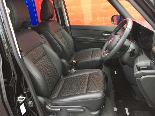 セレナ １．４　ｅ－ＰＯＷＥＲ　ハイウェイスターＶ　防水シート後席モニターメーカーナビアラウ　自動（被害軽減）ブレーキ　展示試乗車ＵＰ　ＬＤＰ　追従クルーズ　ＬＥＤランプ　寒冷地仕様　バックモニター　禁煙　アルミホイール　ドライブレコーダ　ＥＴＣ　記録簿　スマートキー　１オナ　オートエアコン（17枚目）