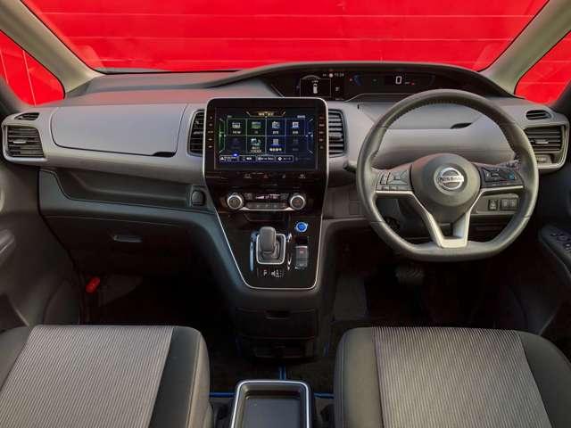 セレナ １．２　ｅ－ＰＯＷＥＲ　ハイウェイスター　Ｖ　純正メモリーナビアラウンドビューモニター　３６０°カメラ　エマジェンシーブレーキ　１オナ　スマキー　バックカメラ　ＬＥＤ　レーンアシスト　点検記録簿付　ＥＴＣ　ドラレコ　サイドカーテンエアバック　フルオートエアコン　アルミホイール　エアバック（4枚目）