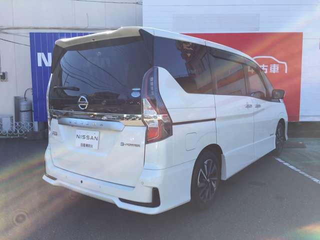 セレナ e-パワー ハイウェイスターV アラウンドビューモニター エマジェンシーブレーキ 1オナー スマートキー LEDヘッドライト 点検記録簿付 ETC2.0 ドラレコ フルオートエアコン アルミホイール 両側電動スライドドア(2枚目)