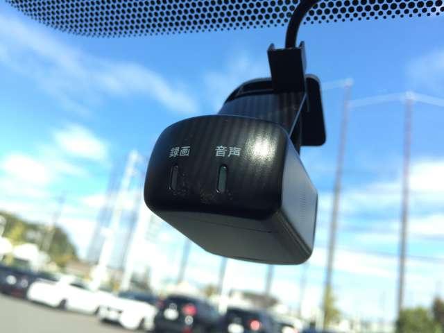 セレナ e-パワー ハイウェイスターV アラウンドビューモニター エマジェンシーブレーキ 1オナー スマートキー LEDヘッドライト 点検記録簿付 ETC2.0 ドラレコ フルオートエアコン アルミホイール 両側電動スライドドア(12枚目)