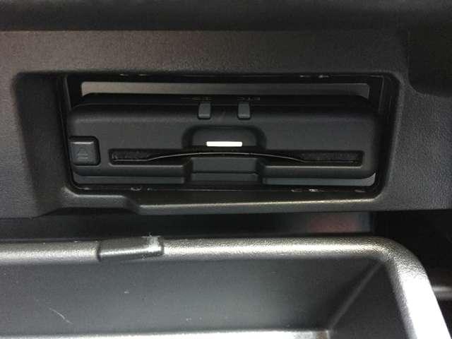 セレナ e-パワー ハイウェイスターV アラウンドビューモニター エマジェンシーブレーキ 1オナー スマートキー LEDヘッドライト 点検記録簿付 ETC2.0 ドラレコ フルオートエアコン アルミホイール 両側電動スライドドア(15枚目)