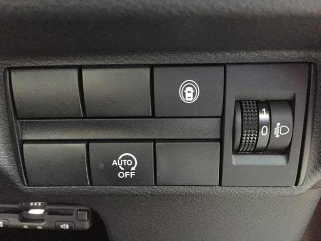 デイズ 660 X ワンオーナー純正メモリーナビアラウンドビ アラウンドM 踏み間違え防止 スマートキー バックカメラ 1オーナー ETC キーレス フルオートエアコン ナビTV WAB 記録簿 運転席エアバック メモリーナビゲーション サイドエアバッグ PS(8枚目)