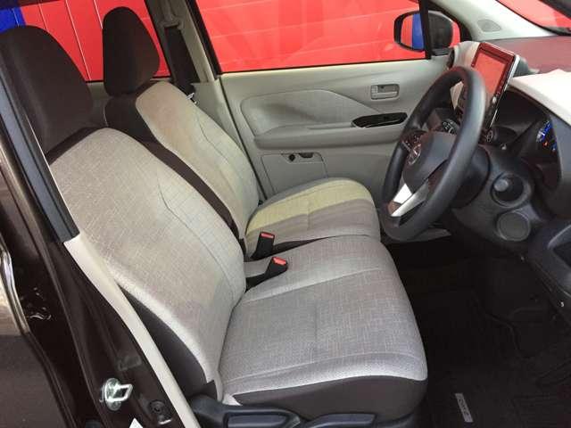 デイズ 660 X ワンオーナー純正メモリーナビアラウンドビ アラウンドM 踏み間違え防止 スマートキー バックカメラ 1オーナー ETC キーレス フルオートエアコン ナビTV WAB 記録簿 運転席エアバック メモリーナビゲーション サイドエアバッグ PS(14枚目)