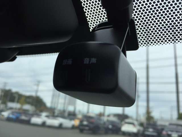 リーフ X Vセレクション メーカーナビアラウンドビューモニタードラ レーダークルコン 360°カメラ 踏み間違い防止装置 LEDランプ ドライブレコーダー 1オーナー ETC インテリキー レーンキープアシスト サイドエアバッグ パワーウィンドウ ABS バックカメラ(14枚目)