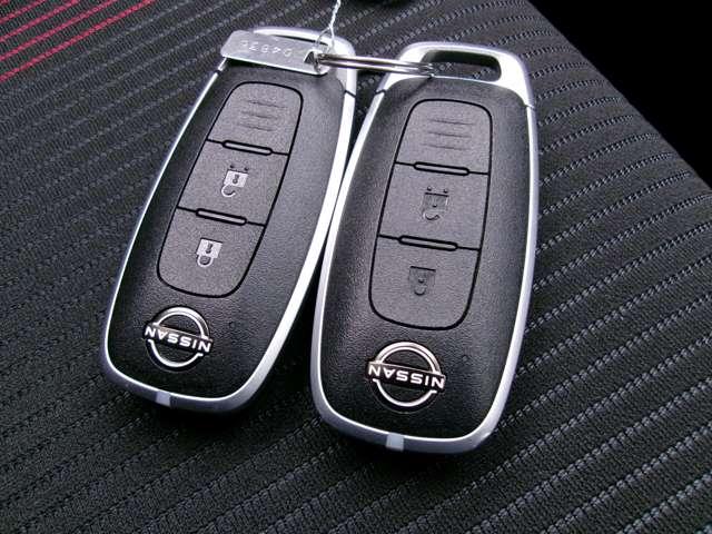 オーラ 1.2 NISMO メーカーナビアラウンドビューモニタードラ カーテンエアバッグ エマブレ 禁煙 インテリキー ETC ドラレコ 車線逸脱警報 ワンセグ キーフリーシステム ダブルエアバック 定期点検記録簿 アルミホイール 運転席エアバッグ メモリーナビ ABS(15枚目)