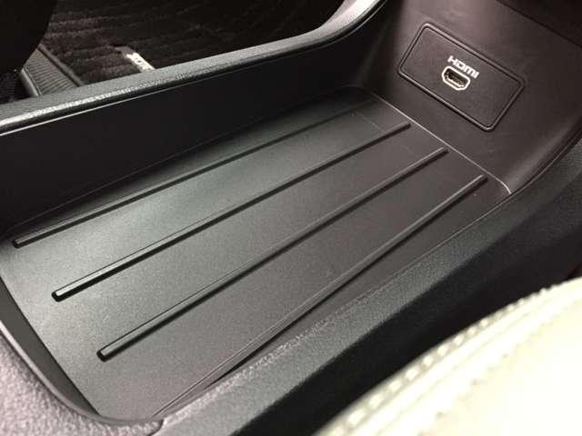 オーラ 1.2 G レザーエディション メーカーナビアラウンドビューモニターETC ワンオーナ 追突防止 レーダークルーズ 車線逸脱警報装置 禁煙車 LED 記録簿 バックモニター ETC インテリジェントキー メモリーナビゲーション AW キーレスエントリー オートエアコン ABS(10枚目)