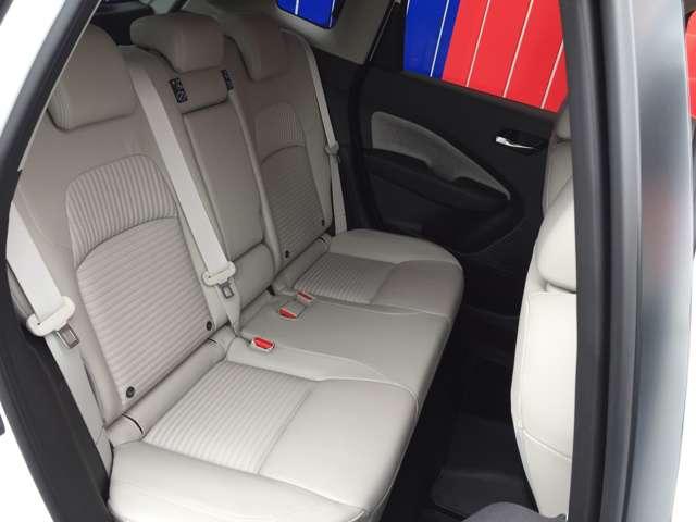 オーラ 1.2 G レザーエディション メーカーナビアラウンドビューモニターETC ワンオーナ 追突防止 レーダークルーズ 車線逸脱警報装置 禁煙車 LED 記録簿 バックモニター ETC インテリジェントキー メモリーナビゲーション AW キーレスエントリー オートエアコン ABS(19枚目)