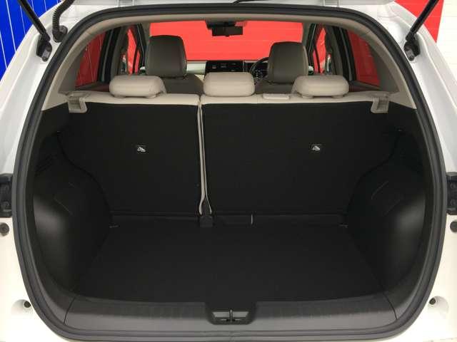 オーラ 1.2 G レザーエディション メーカーナビアラウンドビューモニターETC ワンオーナ 追突防止 レーダークルーズ 車線逸脱警報装置 禁煙車 LED 記録簿 バックモニター ETC インテリジェントキー メモリーナビゲーション AW キーレスエントリー オートエアコン ABS(20枚目)