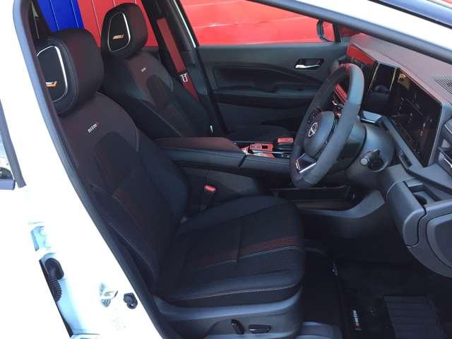 オーラ ニスモ メーカーオプションナビ 衝突軽減ブレーキ インテリキー ETC2.0 ドラレコ 車線逸脱警報 プロパイロット 定期点検記録簿 アルミホイール アラウンドビューモニター ABS LEDヘッドライト(19枚目)