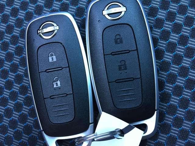 キックス Ｘ　ＦＯＵＲ　ナビＴＶ　ＬＥＤライト　踏み間違い防止　アラウンドビュ－　ＥＴＣ　禁煙車　車線逸脱警報　インテリキー　バックモニター　ワンオーナー　オートエアコン　４ＷＤ　アルミホイール　メモリーナビ　記録簿付き（16枚目）