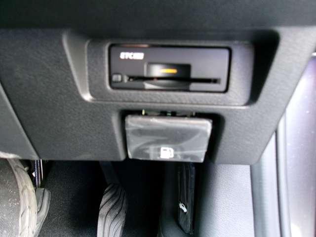 ノート Ｘ　１．２　Ｘ　メーカーナビ　アラウンドビューモニター　リアカメラ　衝突被害軽減ブレ－キ　全方位カメラ　ＥＴＣ付　禁煙車　ＬＥＤヘッドライト　レーンアシスト　インテリジェントキー　ドラレコ（10枚目）