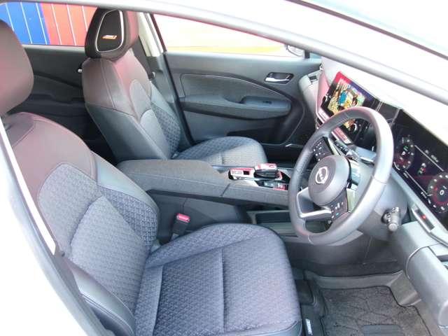 オーラ Ｇ　ＦＯＵＲ　ワンオーナー車　エマブレ　全周囲　ＬＤＷ　記録簿　アダプティブクルーズ　オートエアコン　スマートキー　バックカメラ　ＬＥＤライト　アルミホイール　４ＷＤ　ＥＴＣ車載器　ナビＴＶ　メモリーナビ　禁煙（14枚目）