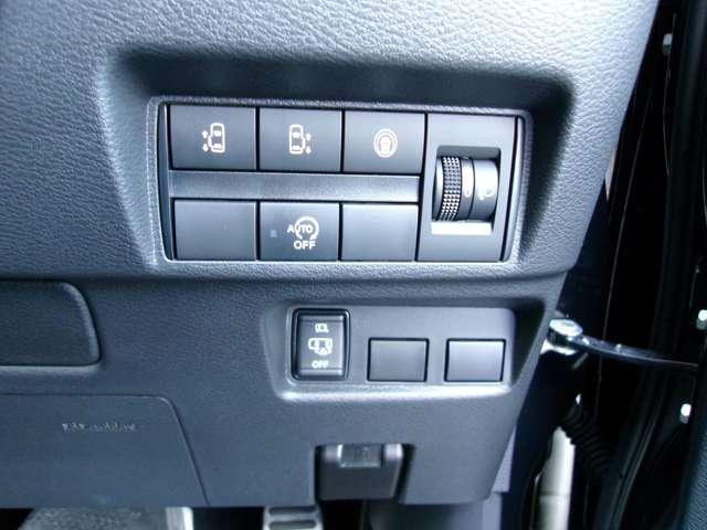 ルークス ６６０　ハイウェイスターＧターボ　ワンオーナー純正メモリーナビアラウンドビ　助手席エアバッグ　アイドリングストップ機能　両側電動スライドドア　インテリキ－　１オーナー　ＬＥＤヘッドランプ　点検記録簿　バックモニター　キーフリー　アルミホイール　ＡＢＳ　パワーステアリング（8枚目）