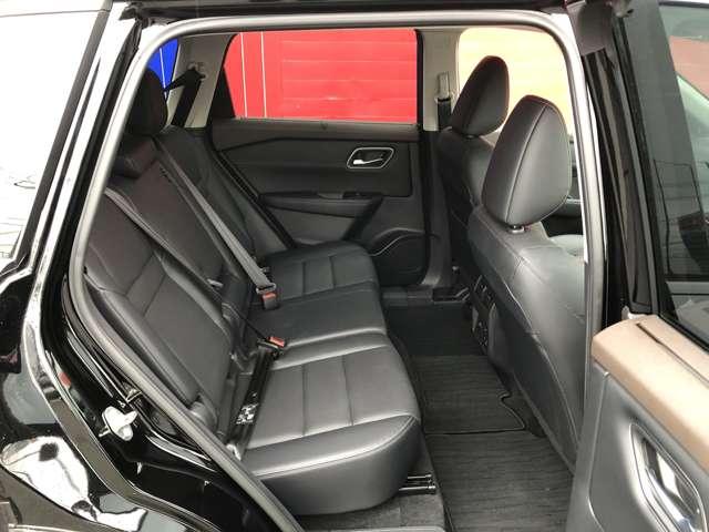 エクストレイル １．５　Ｇ　ｅ－４ＯＲＣＥ　４ＷＤ　メーカーナビアラウンドビューモニタードラ　試乗車　１オーナー　パークアシスト　禁煙　ＬＥＤヘッドランプ　ナビＴＶ　スマートキー　レーダークルーズ　ＬＫＡ　キーフリー　ＥＴＣ　４ＷＤ　アルミホイール　メモリーナビ　記録簿　ドライブレコーダー（14枚目）