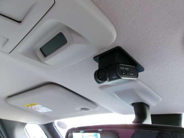 ルークス Ｘ　６６０　Ｘ　ワンオーナー　純正メモリーナビ　アラウンドビューモニター　衝突軽減ブレーキ　車線逸脱防止　ＥＴＣ２．０　アルミホイール　スマートキー　定期点検記録簿　ドライブレコーダー（4枚目）