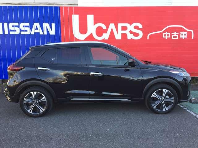 キックス Ｘ　ＦＯＵＲ　１．２　Ｘ　ＦＯＵＲ　（ｅ－ＰＯＷＥＲ）　４ＷＤ　純正メモリーナビ　アラウンドビューモニター　ＬＥＤライト　踏み間違い防止　ＥＴＣ　車線逸脱警報　インテリキー　オートエアコン　４ＷＤ　アルミホイール（7枚目）