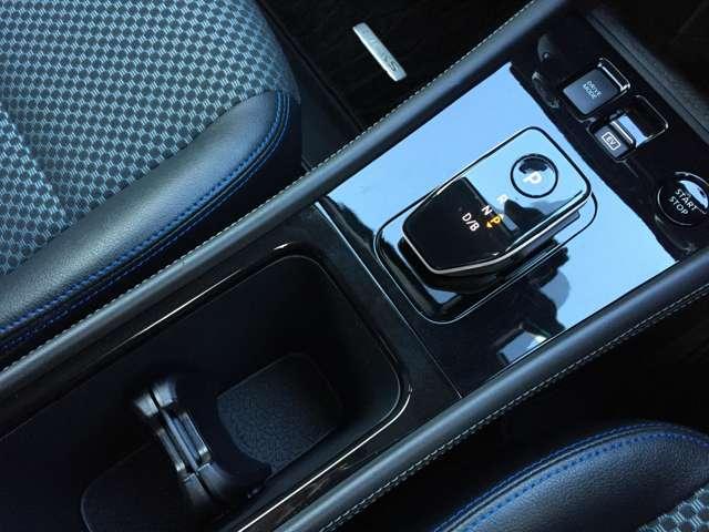 キックス Ｘ　ＦＯＵＲ　１．２　Ｘ　ＦＯＵＲ　（ｅ－ＰＯＷＥＲ）　４ＷＤ　純正メモリーナビ　アラウンドビューモニター　ＬＥＤライト　踏み間違い防止　ＥＴＣ　車線逸脱警報　インテリキー　オートエアコン　４ＷＤ　アルミホイール（20枚目）