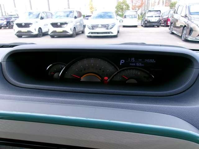 ムーヴキャンバス ６６０　Ｇ　メイクアップ　ＳＡＩＩＩ　２オーナーダイハツ純正ナビゲーションバッ　衝突軽減ブレーキ　インテリキー　Ｗ電動ドア　ＬＥＤヘッド　ナビＴＶ　キーフリーシステム　バックカメラ　オートエアコン　ドラレコ　記録簿　パワーステアリング　ワンセグＴＶ　エアバッグ　ＡＢＳ（14枚目）