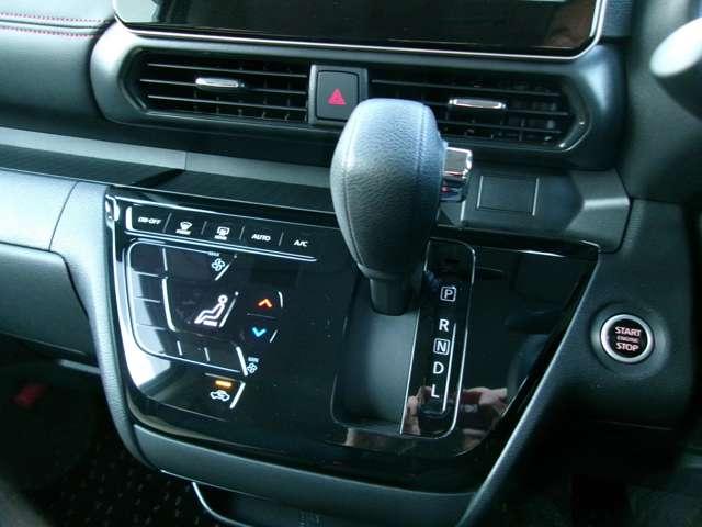 ルークス ハイウェイスター　Ｇターボ　６６０　ハイウェイスターＧターボ　純正メモリーナビ　アラウンドビューモニター　助手席エアバッグ　両側電動スライドドア　インテリキ－　１オーナー　ＬＥＤヘッドランプ　点検記録簿　アルミホイール　ＡＢＳ（11枚目）