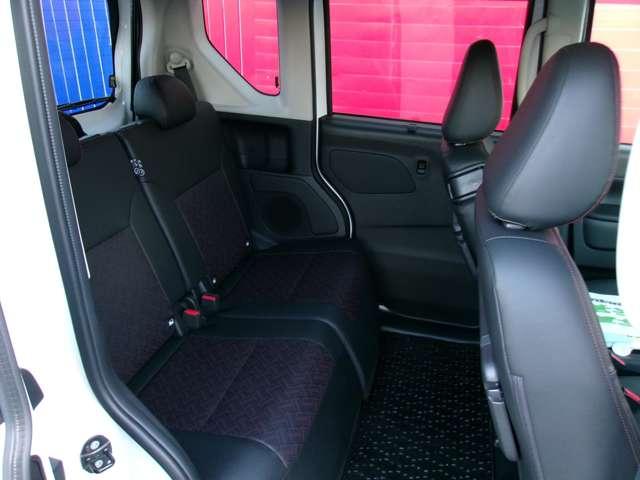 ルークス ハイウェイスター　Ｇターボ　６６０　ハイウェイスターＧターボ　純正メモリーナビ　アラウンドビューモニター　助手席エアバッグ　両側電動スライドドア　インテリキ－　１オーナー　ＬＥＤヘッドランプ　点検記録簿　アルミホイール　ＡＢＳ（13枚目）