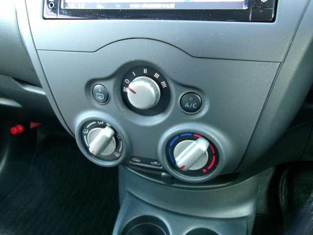 ノート １．２　Ｘ　純正メモリーナビ・アラウンドビューモニタ　レーダーブレーキサポート　１オーナー車　記録簿付き　Ｄレコ　スマトキー　キーレス　運転席助手席エアバッグ　ナビＴＶ　ワンセグ　バックカメラ　エアコン　パワーウィンドウ　パワーステアリング　ＡＢＳ（9枚目）