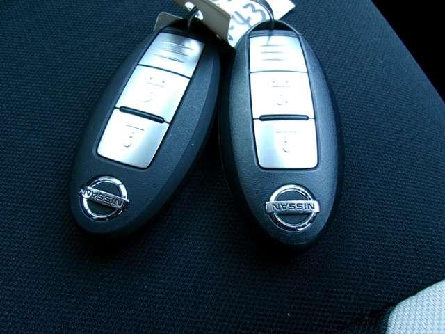 ノート １．２　Ｘ　純正メモリーナビ・アラウンドビューモニタ　レーダーブレーキサポート　１オーナー車　記録簿付き　Ｄレコ　スマトキー　キーレス　運転席助手席エアバッグ　ナビＴＶ　ワンセグ　バックカメラ　エアコン　パワーウィンドウ　パワーステアリング　ＡＢＳ（14枚目）